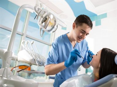 Стоимость услуг стоматологов в Крыму за месяц выросли на 5-10%