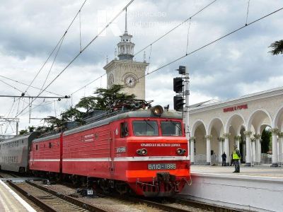 С 1 июня в Крым начнет курсировать поезд из Адлера