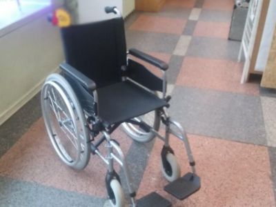 В Крыму мужчина из больницы украл инвалидную коляску