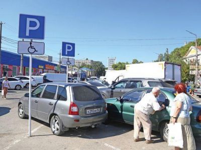 В Симферополе хотят поднять цены на парковки для туристов