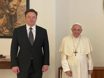 Илон Маск встретился с папой Римским в Ватикане