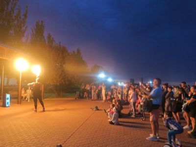 В Феодосии во время выступления загорелся танцор файер-шоу