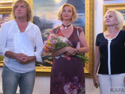  «Блистающий мир» живописцев Мирошников в Феодосии (видео)