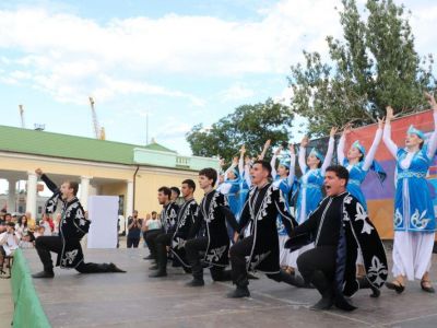 23 июля в Феодосии прошел фестиваль армянского искусства  (видео)