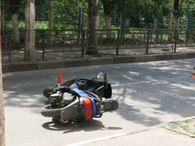 В Феодосии сегодня днем насмерть сбили водителя мотоцикла