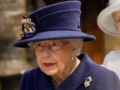 Королева Елизавета II напомнила об угрожающей бедным опасности