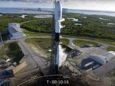 SpaceX запустила аппарат к Луне