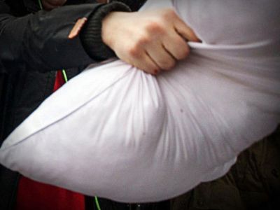 В Феодосии суд рассмотрит дело женщины, которая задушила мать подушкой