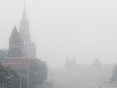 По всей Москве наблюдается смог и запах гари
