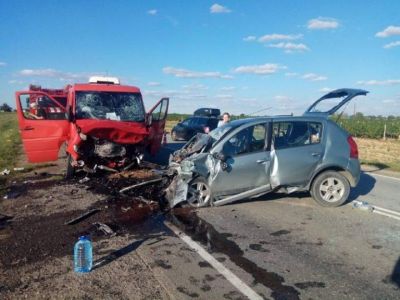 В Крыму на трассе Саки — Орловка в результате ДТП погибли два человека