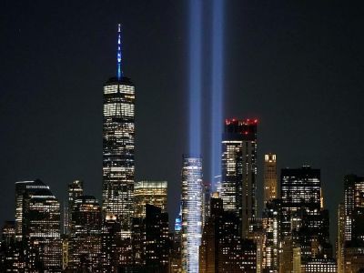 В США чтят память жертв терактов 11 сентября 2001 года