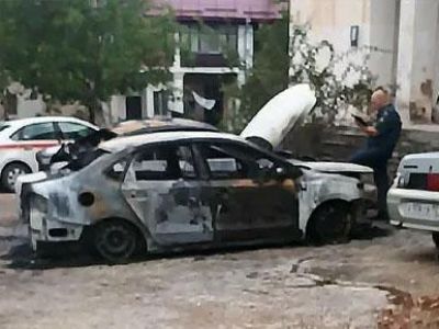 В Севастополе мужчина сжег машину девушки, которая отказалась выйти за него замуж