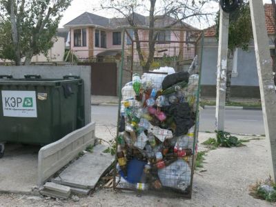 Мусор Феодосии: как мы мусорим, как мусор убирают