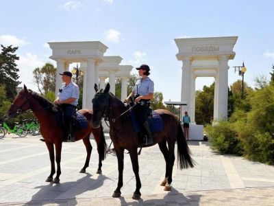 В Севастополе вышла на службу конная полиция