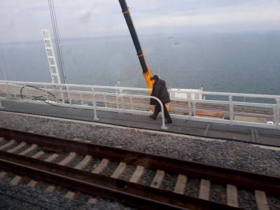 Завершить ремонт железнодорожной части Крымского моста планируют в июле