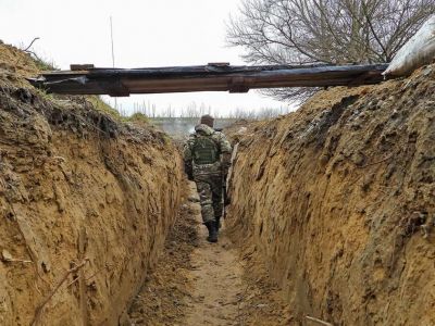 Аксенов: работы по созданию линии обороны в Крыму идут по плану