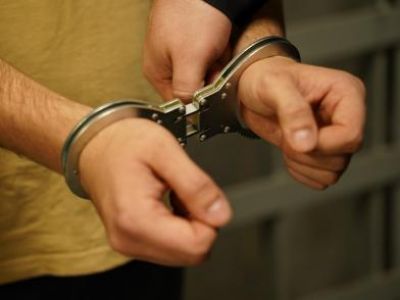 В Ялте сотрудники полиции задержали мужчину, находящегося в федеральном розыске