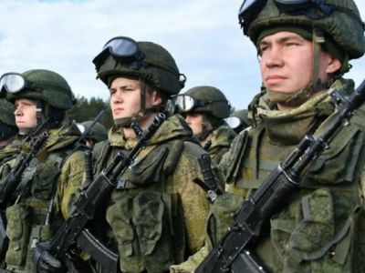 Медведев заявил о необходимости увеличить российскую армию