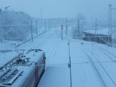 Поезда, идущие в Крым, задержались из-за снегопада в Ростовской области