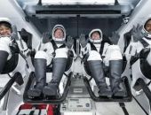 Корабль Crew Dragon с космическими туристами приводнился в Атлантике