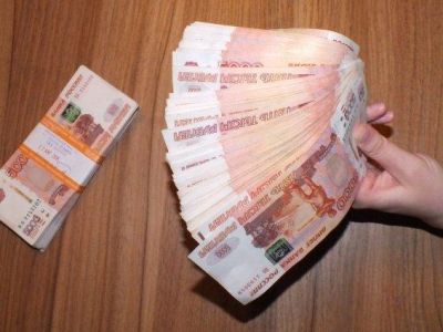 В Крыму задержали кемеровчанку за мошенничество на три миллиона рублей