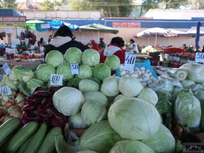 Цены на рынке Феодосии:  подорожали яйца, курятина и помидоры