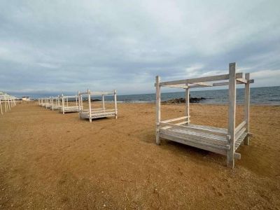 В Феодосии начали благоустройство пляжа на Керченском шоссе