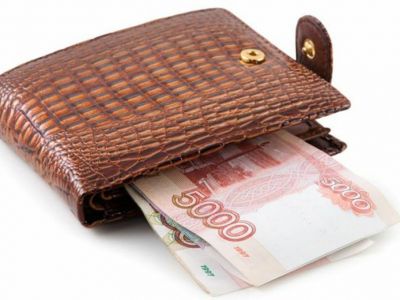 В Симферополе женщина украла забытый на прилавке чужой кошелек