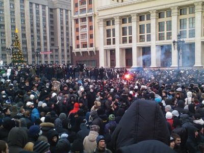 В Симферополе пытались провести марш солидарности московскому маршу протеста