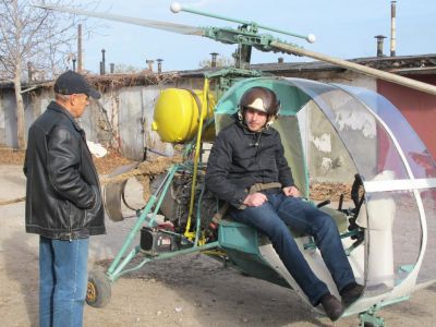 Феодосийские изобретатели показали работу вертолета (видео)