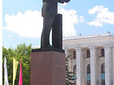 В Симферополе хотят убрать памятник Ленину и переназвать проспект Кирова