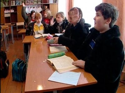 В школах Феодосии и Симферополя возобновились уроки