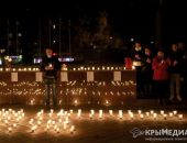 В столице Крыма зажгли свечи в память о погибших пассажирах аэробуса А-321