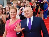 Дмитрий Киселев развивает виноделие в Коктебеле