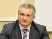 Глава Крыма объявил вне закона документы, заверенные украинскими нотариусам