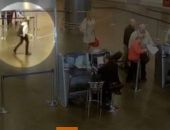 Девочку Катю, зайцем прилетевшую в Петербург, сегодня забрала ее мама