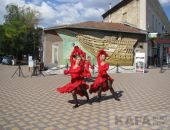 В Феодосии состоялось открытие фестиваля поэзии «Алые паруса – 2016» (видео)