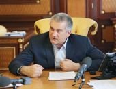Аксёнов возмутился количеством самостроев, появившихся в Крыму за два года, и начал увольнять архитекторов