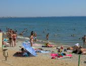 Сегодня в Крыму жарко, возможен кратковременный дождь, гроза