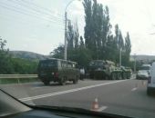 В Крыму при столкновении военных КамАЗа и БТР военнослужащий сломал ногу (фото)