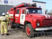 В Приморском произошел пожар в двухэтажном гараже