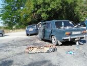 В пригороде столицы Крыма сегодня в ДТП столкнулись два легковых авто, один человек погиб