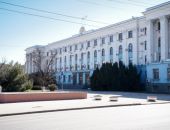 В Крыму двух чиновников задержали за хищение миллионов при ремонте здания Совета министров