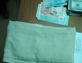 Крымские пограничники изъяли у женщины незадекларированную валюту на 2 млн. руб. (фото)