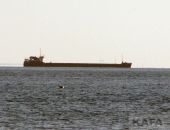 Сухогруз, застрявший в Феодосийском заливе, уже починили