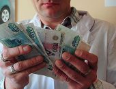 В Крыму многие медики будут получать надбавку к зарплате