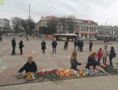 Жители столицы Крыма почтили память погибших в Кемеровской трагедии (фото)