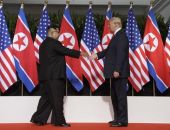Дональд Трамп и Ким Чен Ын встретились в Сингапуре и пожали друг другу руки