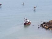 Потерпевший бедствие у побережья Крыма буксир "Шквал" выбросило на берег (фото)