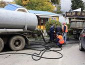 В Феодосии нечистоты заполнили улицу Назукина
